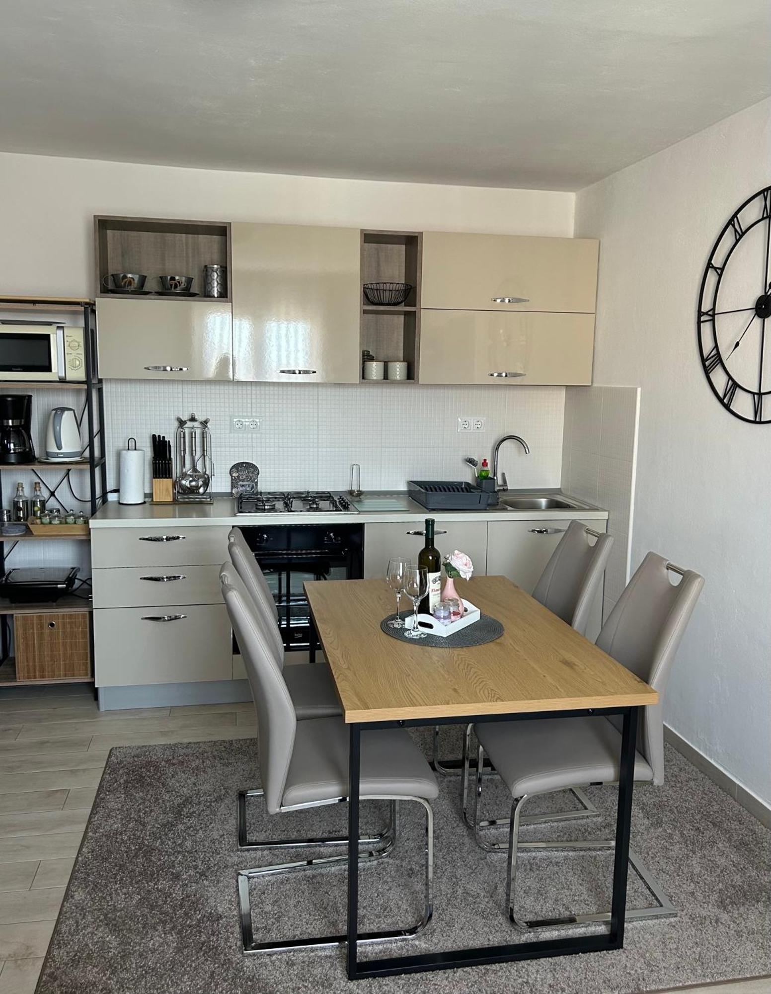 טרוגיר Apartment Salov מראה חיצוני תמונה