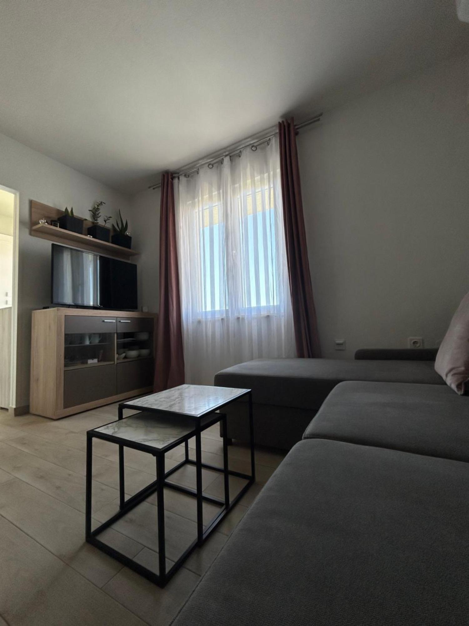 טרוגיר Apartment Salov מראה חיצוני תמונה